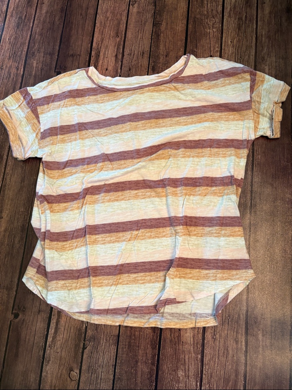 24/7 Striped Short Sleeve Tee in Cream Rust Sz 0X (14W)